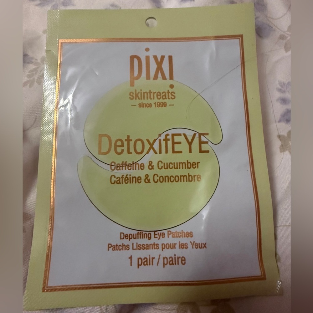 💙4/$20 Pixi Detoxifeye Eye Patches